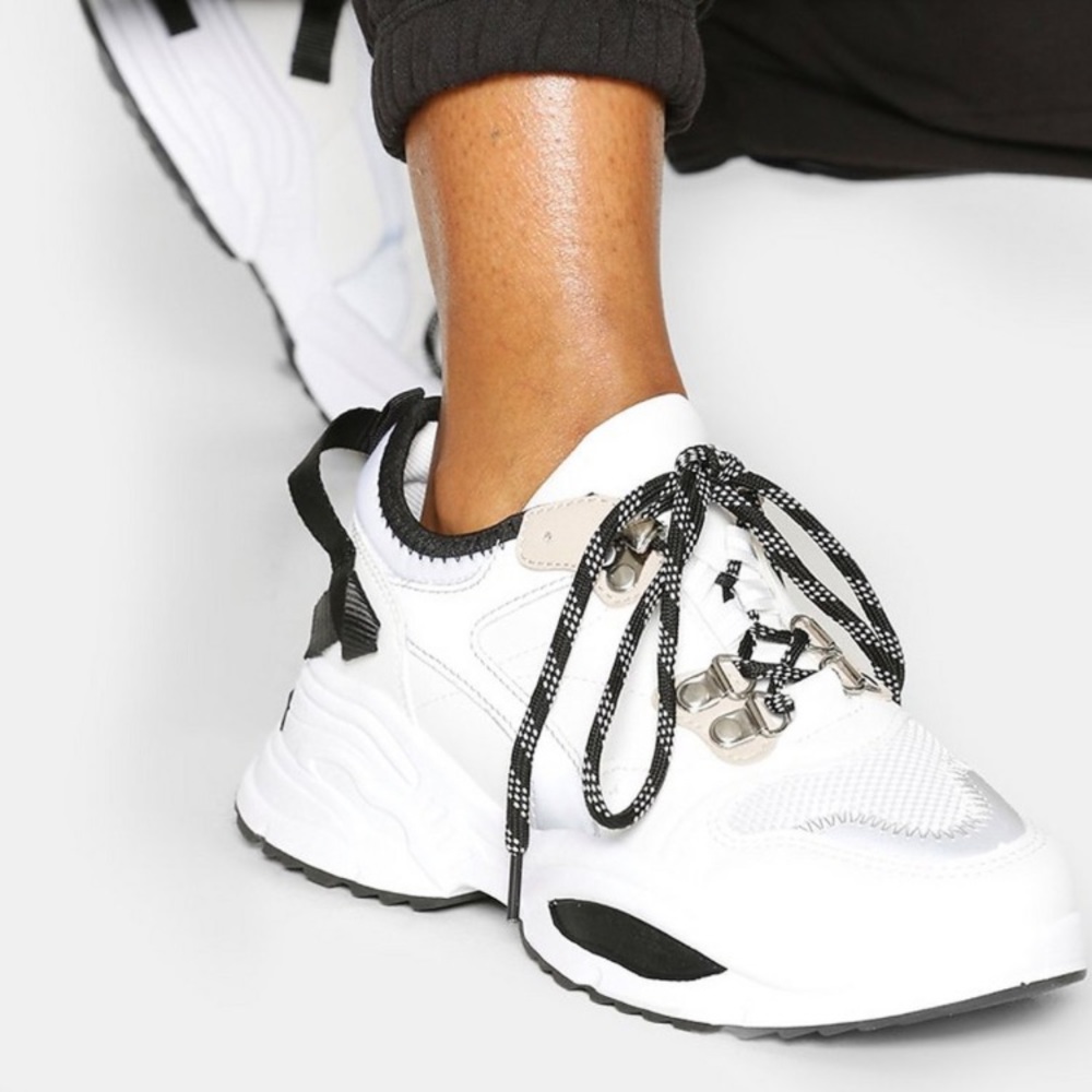 Chunky sneakers